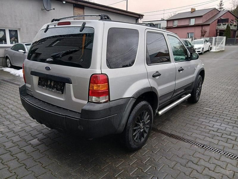 Używany Ford Maverick 150 KM (110 kW) 2006 Szary SUV