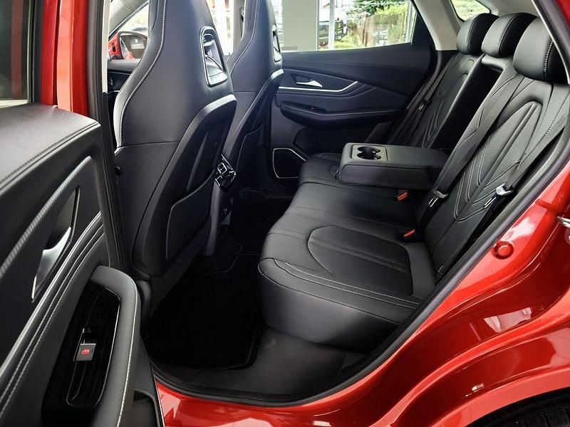 Nowe Forthing T5 EVO 177 KM (130 kW) 2025 Czerwony (metalik) SUV