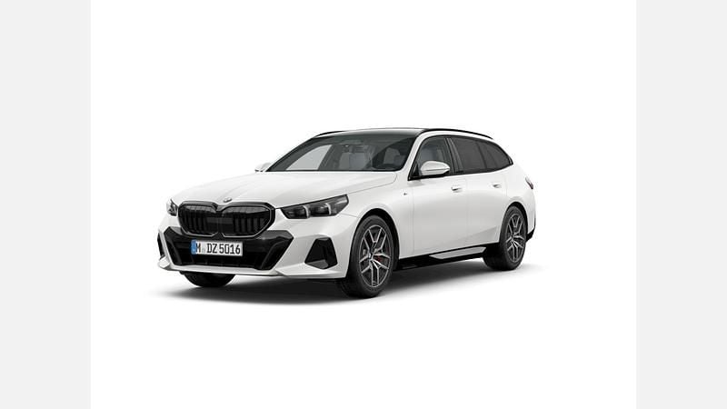 Mineral white metallic metalizowany Używany 2025 BMW 540 Comfort Edition Kombi | 329 900 zł (Dobra cena) - Obraz 1/3