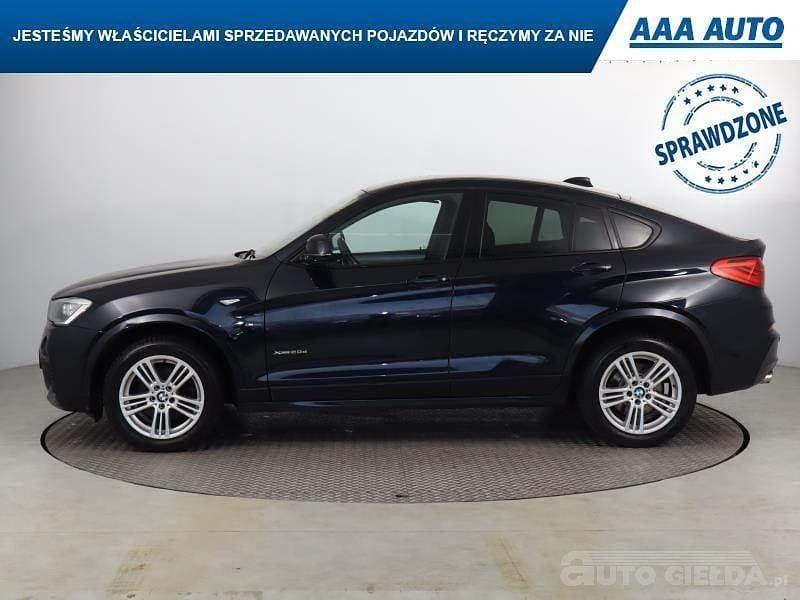 Używany BMW X4 190 KM (139 kW) 2018 Błękitny SUV