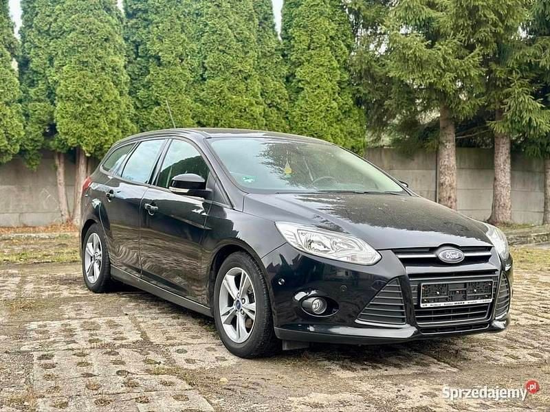Używany Ford Focus 2013 Czarny Kombi