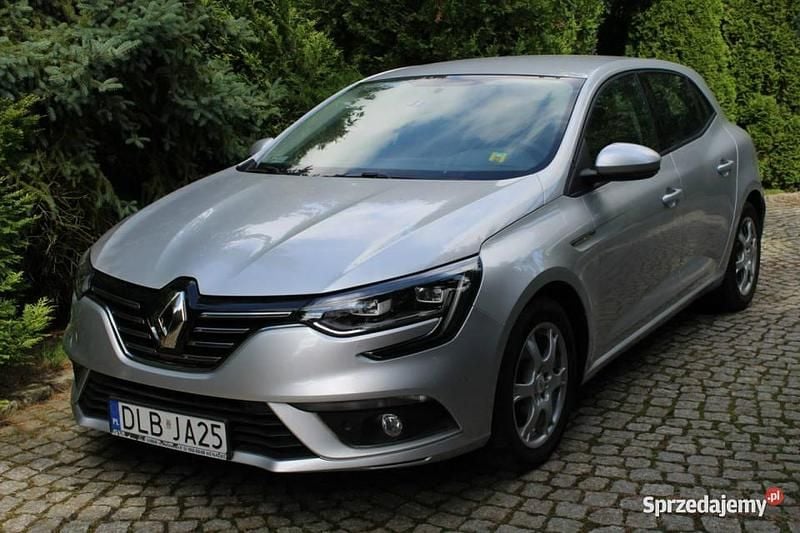 Srebrny (metalik) Używany 2018 Renault Mégane IV SE Hatchback | 36 900 zł (Uczciwa cena) - Obraz 1/4