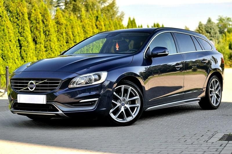Inny (metalik, perła) Używany 2014 Volvo V60 Kombi | 38 900 zł (Uczciwa cena) - Obraz 1/4