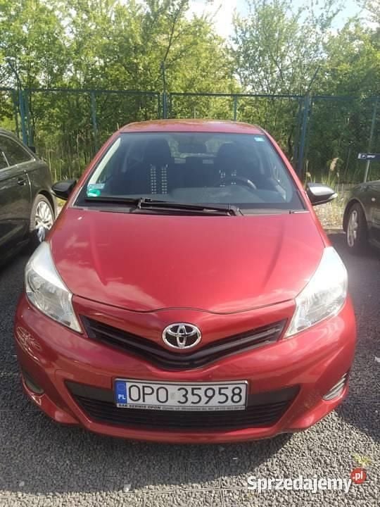 Czerwony Używany 2012 Toyota Yaris Hatchback | 24 900 zł (Uczciwa cena) - Obraz 1/4