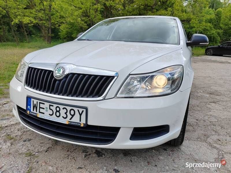 Używany Skoda Octavia 122 KM (89 kW) 2011 Biały Hatchback