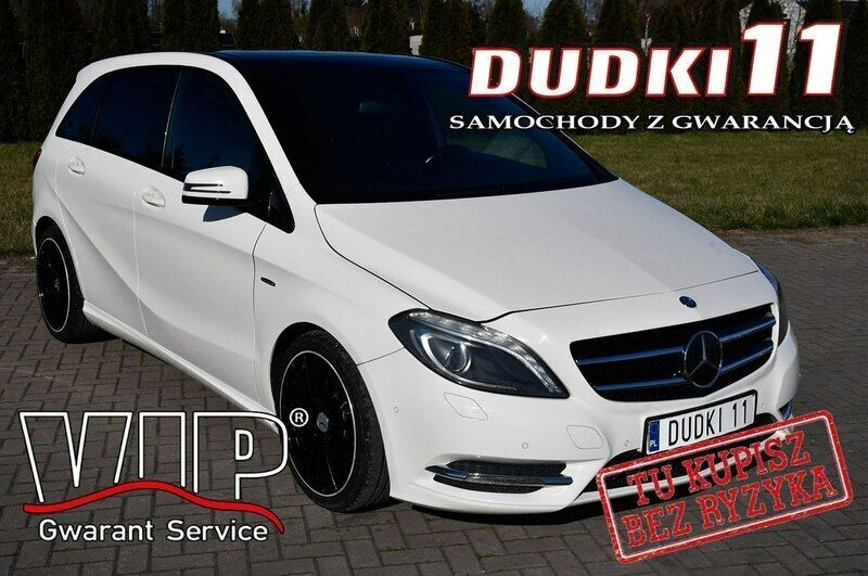 Biały Używany 2012 Mercedes B180 Minivan | 39 900 zł (Uczciwa cena) - Obraz 1/4