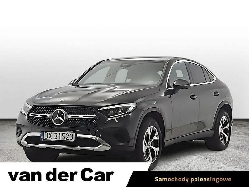 Czarny Używany 2024 Mercedes GLC300e SUV | 269 900 zł - Obraz 1/4