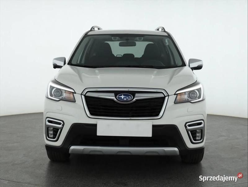 Biały Używany 2020 Subaru Forester SUV | 106 999 zł (Dość drogi) - Obraz 1/4