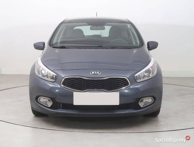 Używany Kia Ceed 2014 Niebieski Hatchback