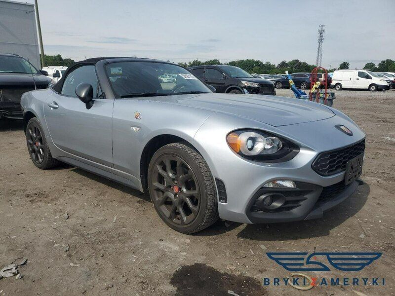 Srebrny Używany 2020 Fiat 124 Spider Kabriolet | 46 630 zł - Obraz 1/1