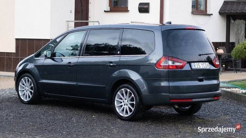 Używany Ford Galaxy Ghia 140 KM (102 kW) 2007 Granatowy Minivan