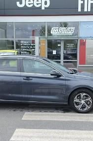 Używany Hyundai i30 120 KM (88 kW) 2022 Zielony (metalik) Sedan/Limuzyna