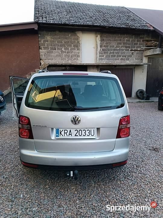 Używany VW Touran 2006 Srebrny Minivan