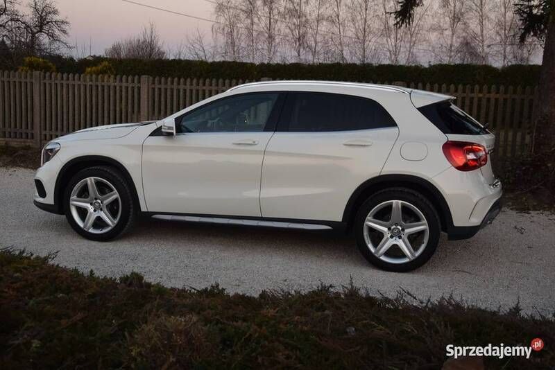 Używany 2014 Mercedes GLA250 SUV | 67 900 zł - Obraz 1/4
