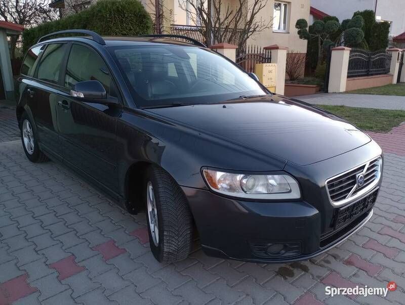 Używany 2010 Volvo V50 Kombi | 15 900 zł (Uczciwa cena) - Obraz 1/4