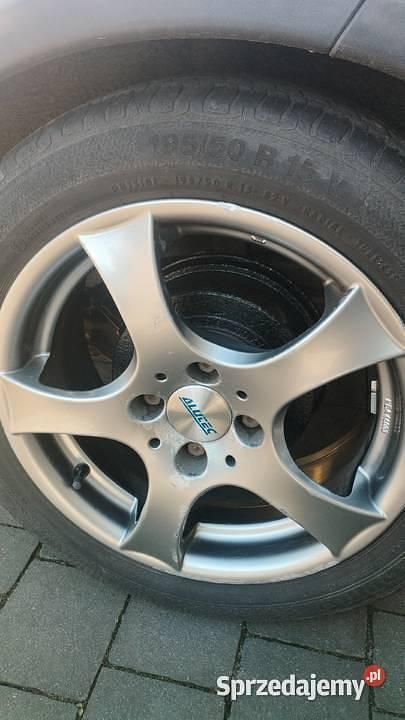 Używany Opel Corsa 2003 Srebrny Hatchback