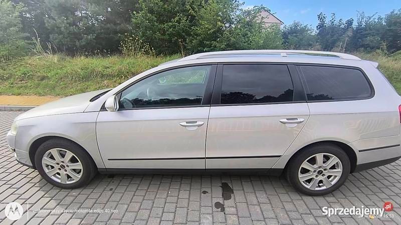 Srebrny Używany 2008 VW Passat Kombi | 14 900 zł (Uczciwa cena) - Obraz 1/4