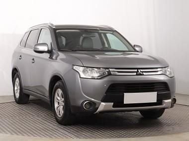 Używany Mitsubishi Outlander 150 KM (110 kW) 2015 Szary SUV