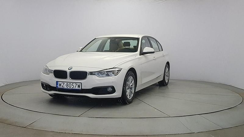 Używany BMW 225 184 KM (135 kW) 2018 Biały (metalik) Sedan/Limuzyna
