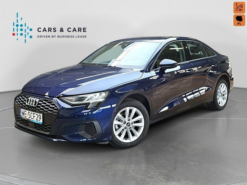 Niebieski (metalik) Używany 2024 Audi A3 Sedan/Limuzyna | 118 900 zł - Obraz 1/4