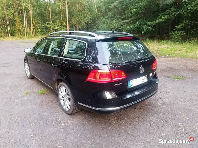 Używany 2011 VW Passat Highline Sedan/Limuzyna | 27 000 zł (Super Cena) - Obraz 1/4