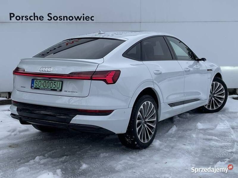 Biały Używany 2020 Audi e-tron Ambiente SUV | 309 900 zł - Obraz 1/4