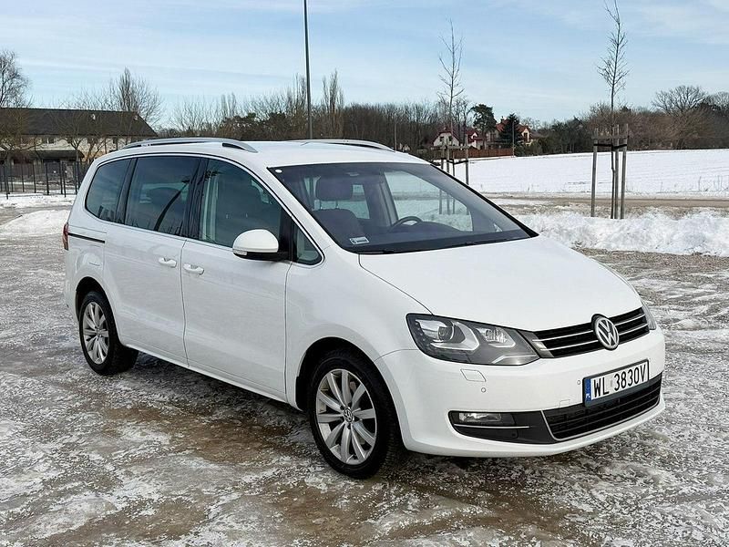 Używany VW Sharan 184 KM (135 kW) 2015 Biały (metalik) Minivan