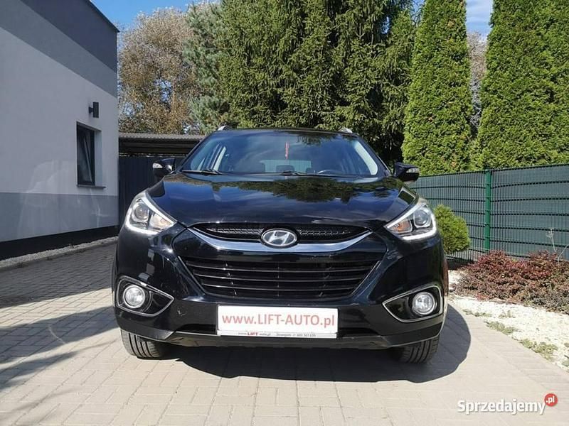 Czarny (metalik) Używany 2015 Hyundai ix35 SUV | 45 900 zł (Dość drogi) - Obraz 1/4