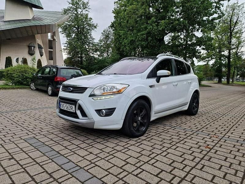 Biały Używany 2012 Ford Kuga Individual SUV | 32 900 zł (Uczciwa cena) - Obraz 1/4