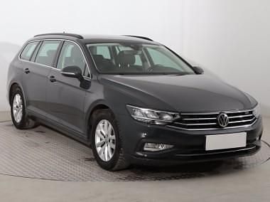 Szary Używany 2019 VW Passat Kombi | 65 999 zł (Uczciwa cena) - Obraz 1/4