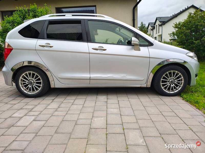 Srebrny Używany 2009 Honda FR-V Executive Minivan | 9900 zł (Drogi) - Obraz 1/4