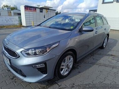 Szary Używany 2021 Kia Ceed 2 Kombi | 56 900 zł (Dość drogi) - Obraz 1/4
