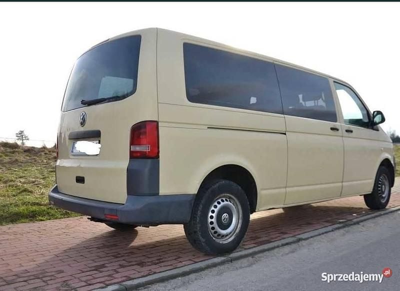 Używany VW Caravelle 2010 Beżowy Minivan