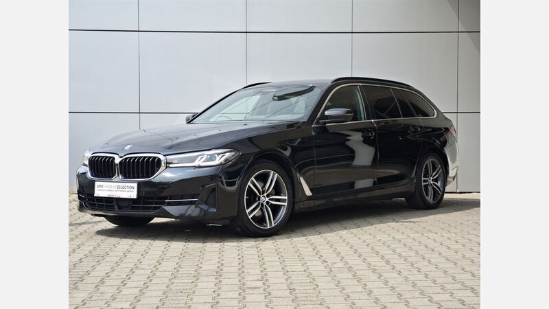Black 2 Używany 2022 BMW 520 Kombi | 159 999 zł - Obraz 1/3