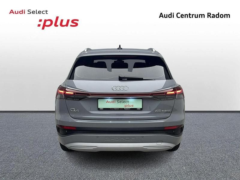 Używany Audi Q4 e-tron 194 kW (265 KM) 2023 Szary SUV