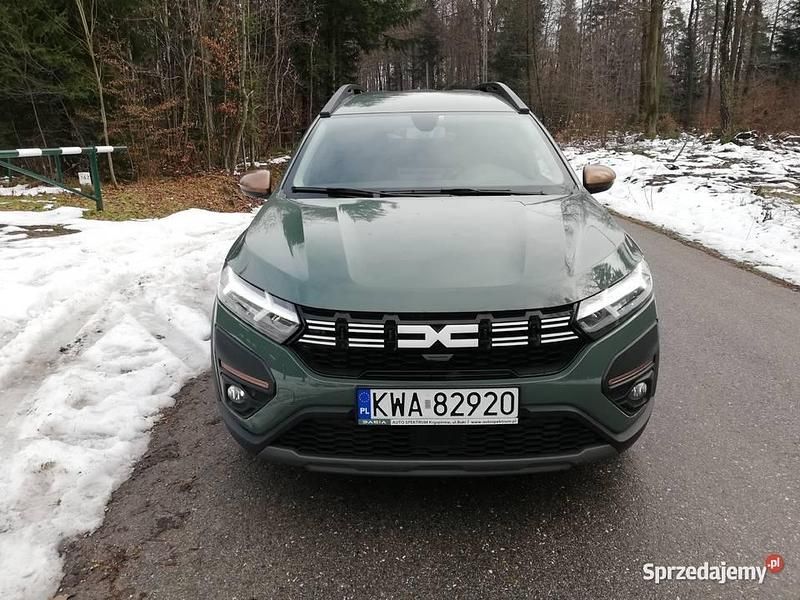 Zielony Używany 2023 Dacia Jogger Extreme Minivan | 69 900 zł - Obraz 1/4