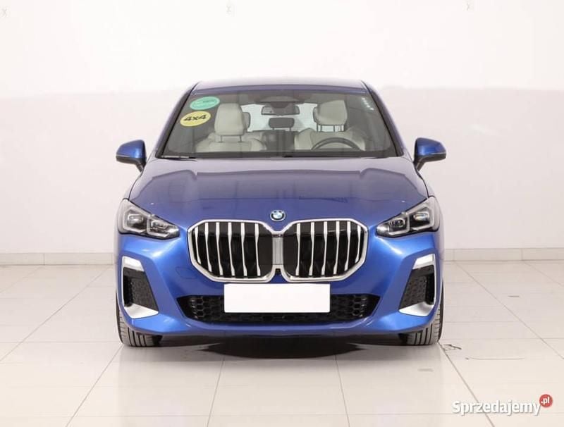Niebieski Używany 2023 BMW 225 Active Tourer Minivan | 150 000 zł - Obraz 1/4