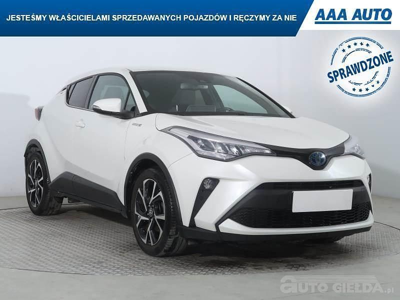 Używany Toyota C-HR 184 KM (135 kW) 2021 Biały SUV