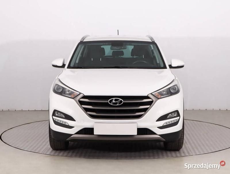 Biały Używany 2016 Hyundai Tucson SUV | 57 999 zł (Dobra cena) - Obraz 1/4