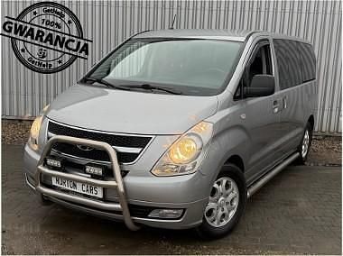 Beżowy Używany 2012 Hyundai H-1 Minivan | 39 900 zł - Obraz 1/4