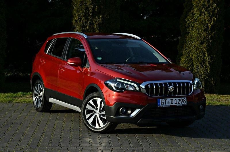 Czerwony Używany 2021 Suzuki SX4 S-Cross Minivan | 69 900 zł - Obraz 1/4