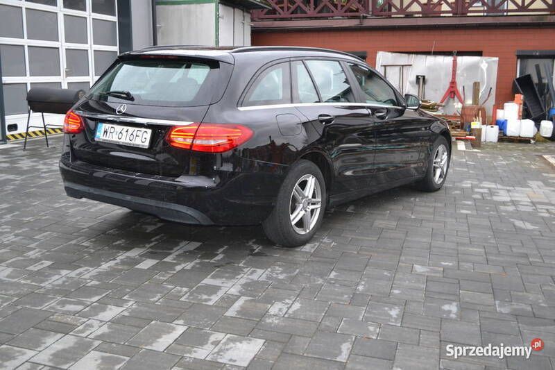 Używany Mercedes C200 Avantgarde 185 KM (136 kW) 2015 Czarny Kombi