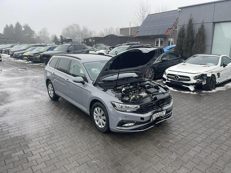 Używany VW Passat 150 KM (110 kW) 2023 Szary Kombi