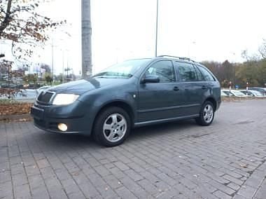 Używany Skoda Fabia 75 KM (55 kW) 2005 Szary Kombi
