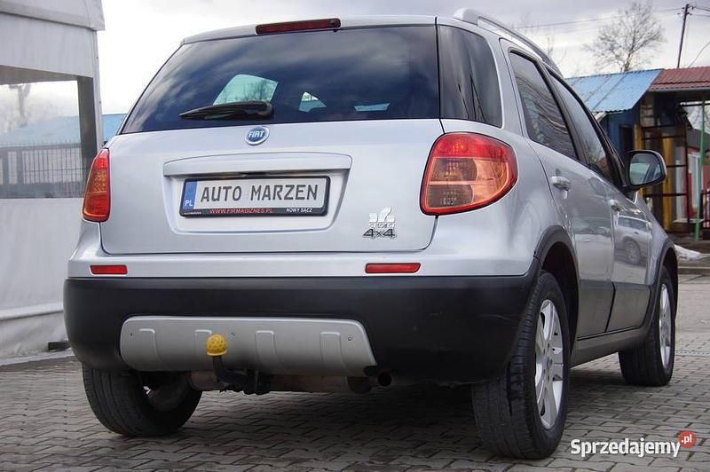 Używany Fiat Sedici 2006 Srebrny SUV