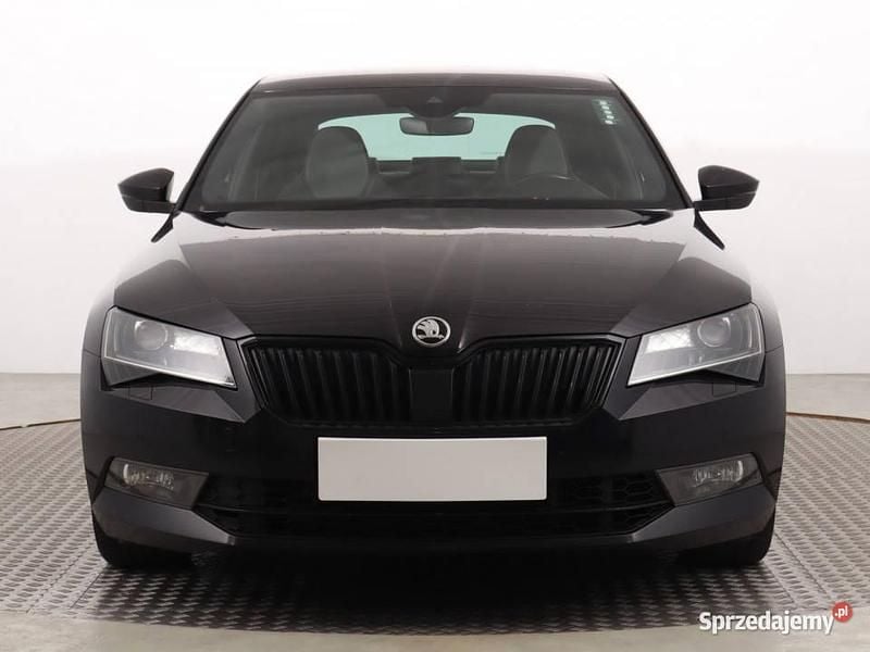 Czarny Używany 2019 Skoda Superb Sedan/Limuzyna | 86 999 zł (Uczciwa cena) - Obraz 1/4