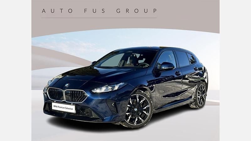 Niebieski tanzanite bmw individual metalizowany Używany 2025 BMW 120 Shadowline Hatchback | 159 900 zł (Dobra cena) - Obraz 1/3