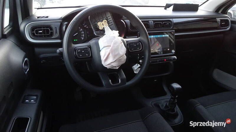 Używany Citroën C3 102 KM (75 kW) 2022 Biały Hatchback