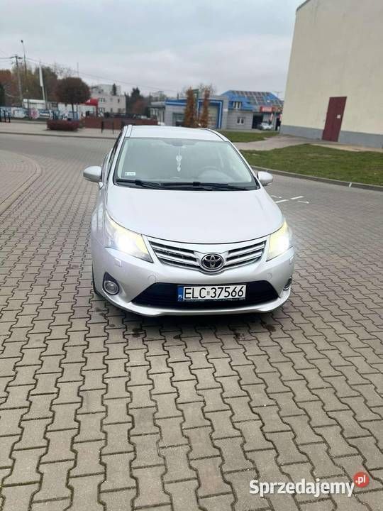 Używany 2012 Toyota Avensis | 21 500 zł (Uczciwa cena) - Obraz 1/4