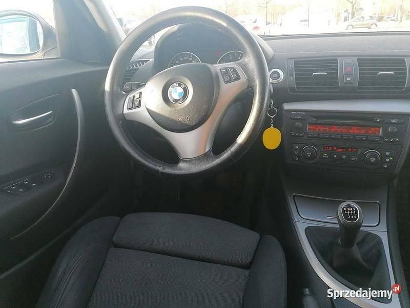 Używany 2004 BMW 120 Hatchback | 8900 zł (Uczciwa cena) - Obraz 1/4